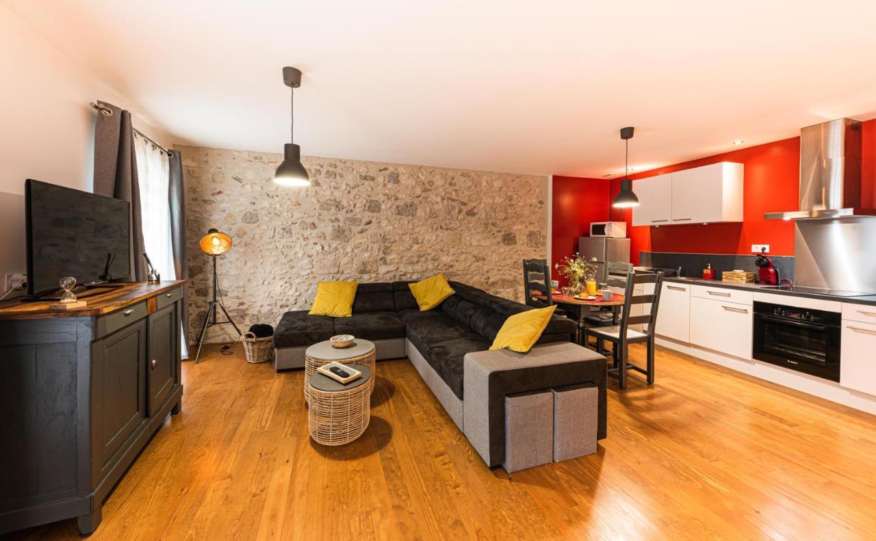 Les Gites Du Chateau - L Appartement Du Roi - Magnifique Appartement Face Au Chateau Nérac Eksteriør bilde